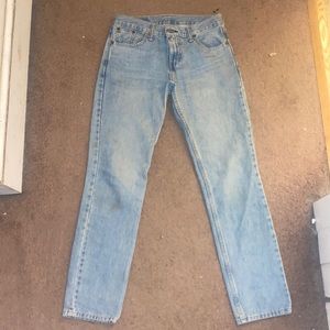 Straight leg light wash straight Levi’s